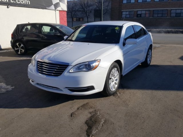 Pre-Owned 2014 Chrysler 200 LX 4dr Car in #14400 | Roadway Auto and Sport